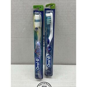 Oral-B, Indicator Contour Clean Toothbrush Soft, Pack of 2 (Blue & Purple)